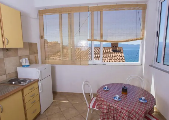 Beachfront Andrijevic 게스트하우스 3*