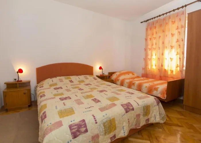 Beachfront Andrijevic 3* 브리스트