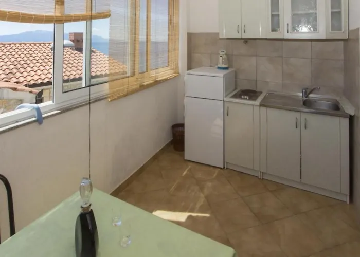 Beachfront Andrijevic 게스트하우스 3*