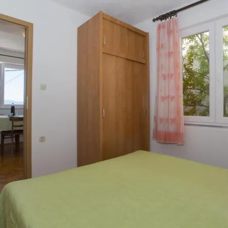 Affittacamere Beachfront Andrijevic 3*