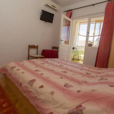 Guest house Beachfront Andrijevic Brist